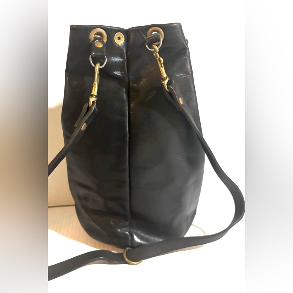 Vintage unisex Black Leather Drawstring Backpack - Casual Bag - Picture 2 of 5